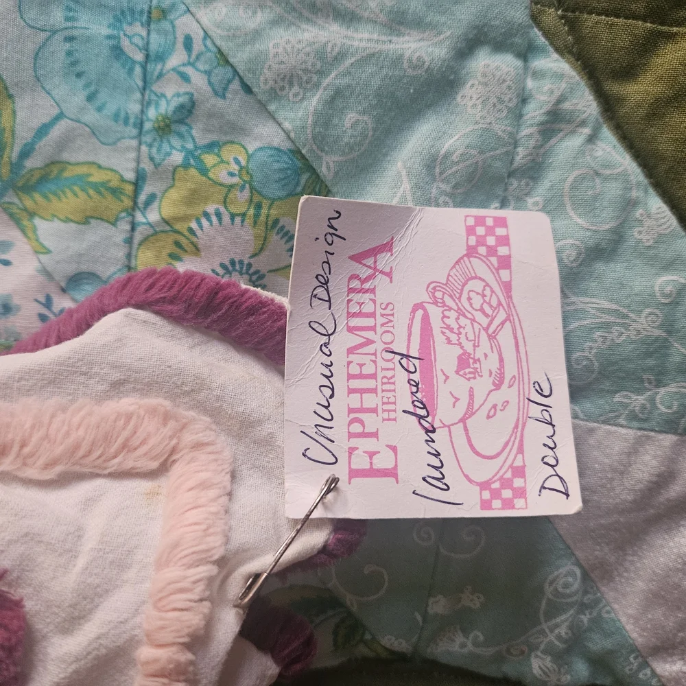 Vintage Unique Flowered Bed Topper/Blanket - Picture 4 of 8